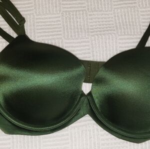 Victorias Secret  T shirt bra
